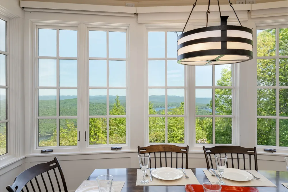 250 Meadow Ridge Drive Lake Toxaway, NC 28747