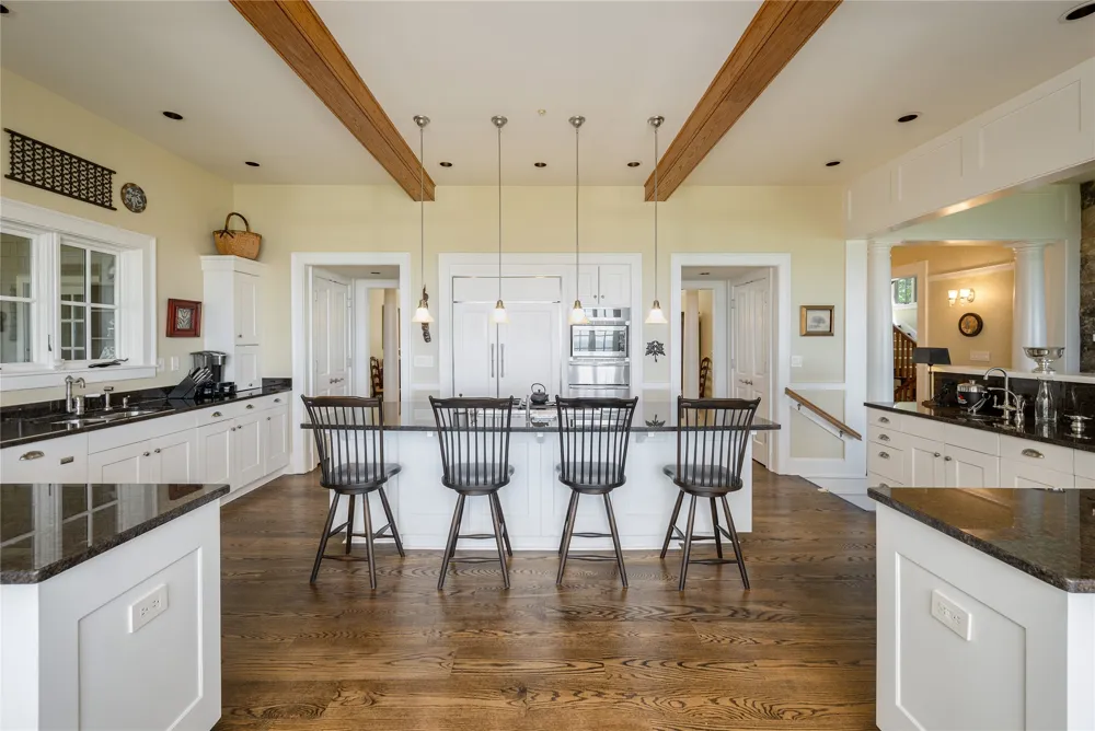 250 Meadow Ridge Drive Lake Toxaway, NC 28747
