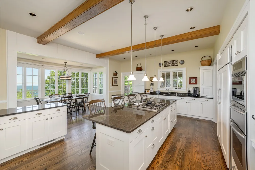 250 Meadow Ridge Drive Lake Toxaway, NC 28747