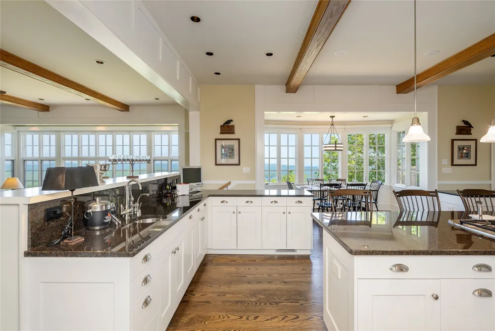 250 Meadow Ridge Drive Lake Toxaway, NC 28747