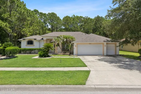 6423 Longlake Drive