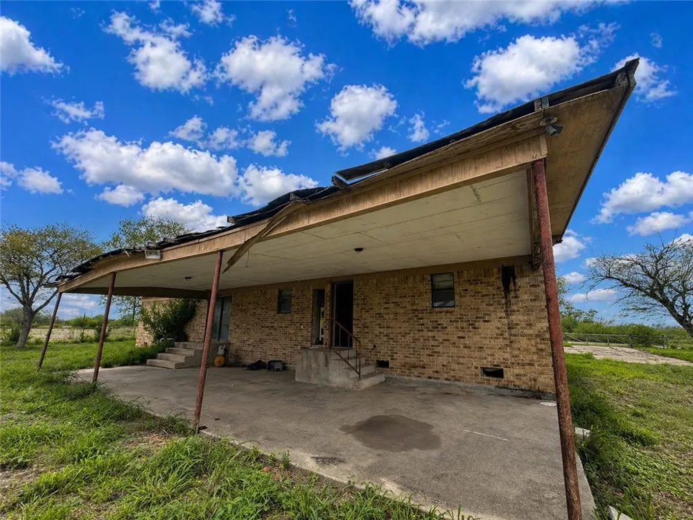 994 CR 170 Alice, TX 78332