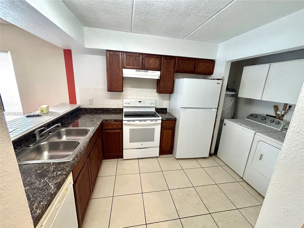 5627 Blue Shadows Court #3 Orlando, FL 32811