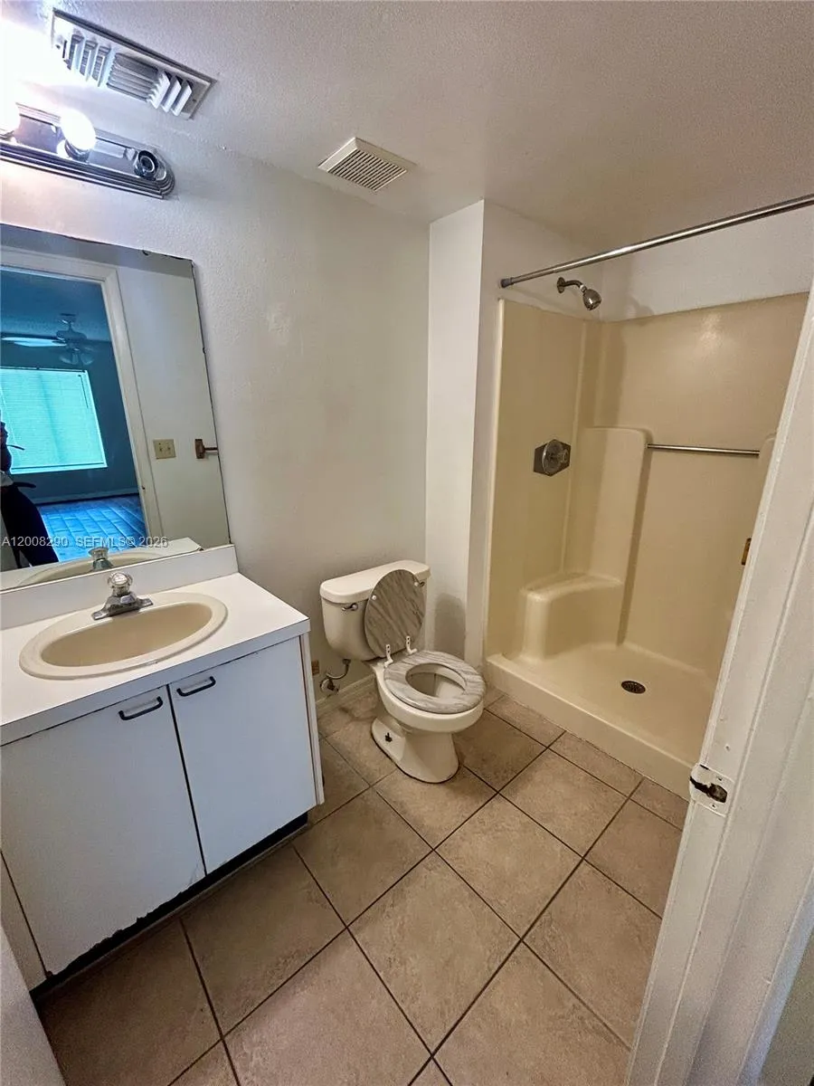 5627 Blue Shadows Court #3 Orlando, FL 32811