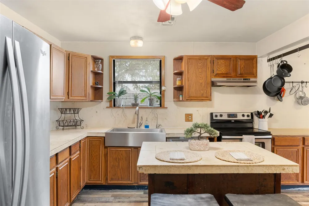 5505 S Farm To Market 486 Thorndale, TX 76577