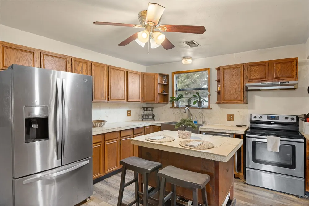 5505 S Farm To Market 486 Thorndale, TX 76577