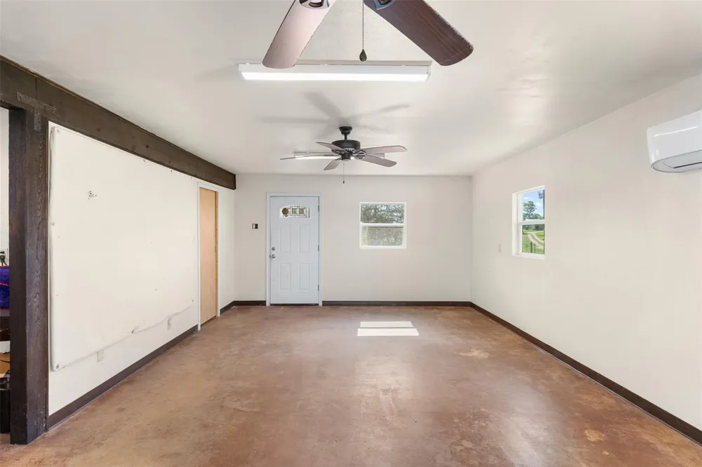 5505 S Farm To Market 486 Thorndale, TX 76577