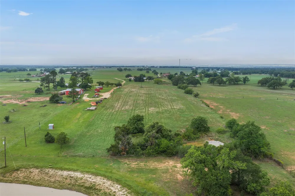 5505 S Farm To Market 486 Thorndale, TX 76577