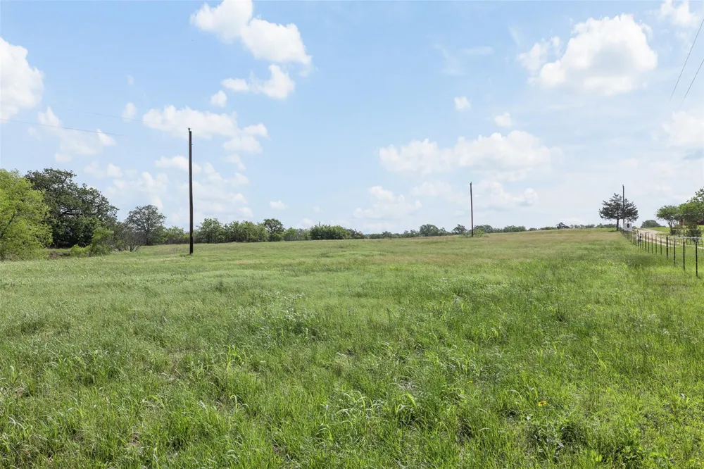 5505 S Farm To Market 486 Thorndale, TX 76577
