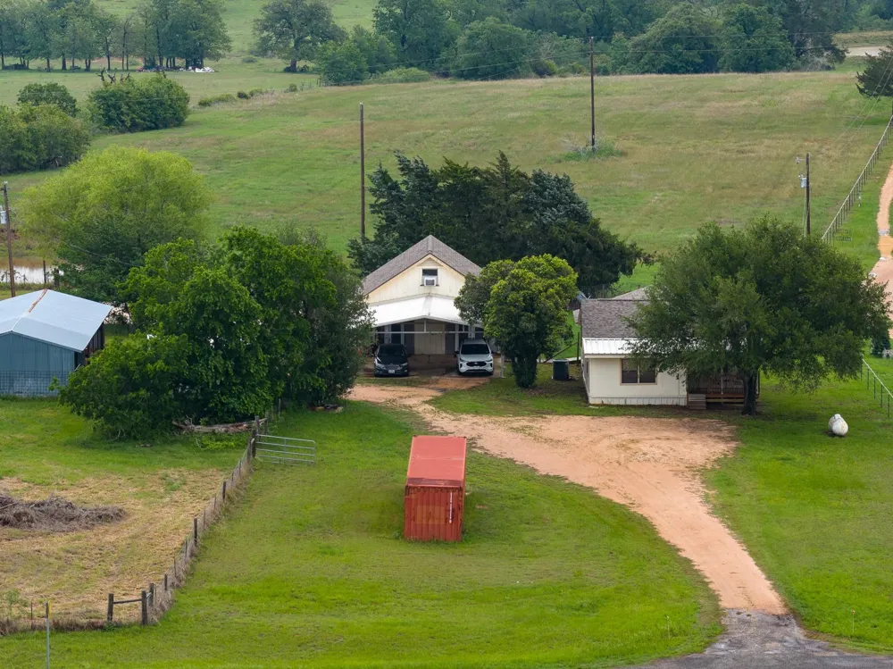 5505 S Farm To Market 486 Thorndale, TX 76577