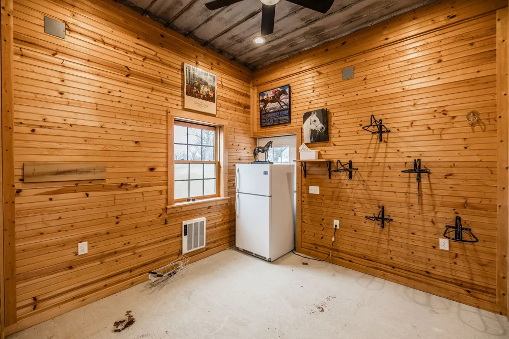 8137 Shoals Branch Rd Primm Springs, TN 38476