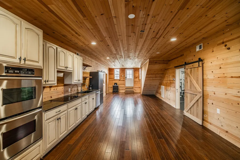 8137 Shoals Branch Rd Primm Springs, TN 38476