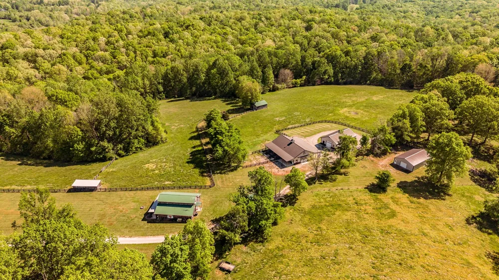 8137 Shoals Branch Rd Primm Springs, TN 38476