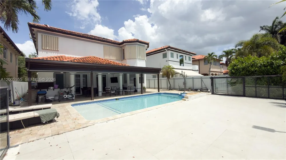 2180 SW 152nd Pl Miami, FL 33185