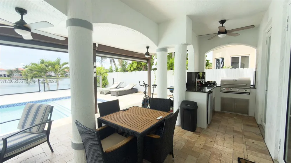 2180 SW 152nd Pl Miami, FL 33185