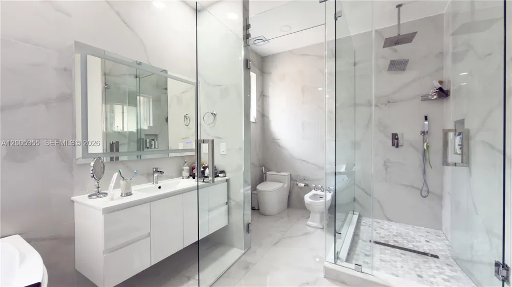 2180 SW 152nd Pl Miami, FL 33185