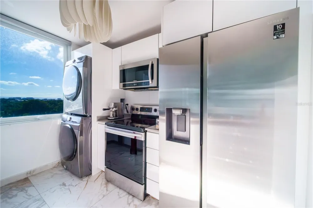 3409 ISLA VERDE AVENUE #701 Carolina, PR 00979