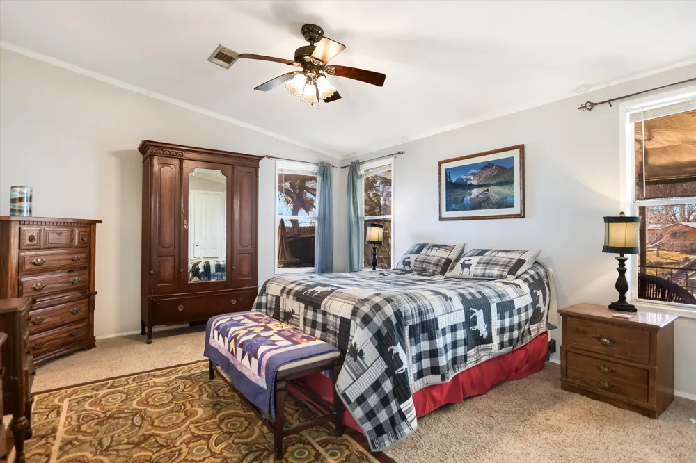 100 Highline Cutoff Kingsland, TX 78639