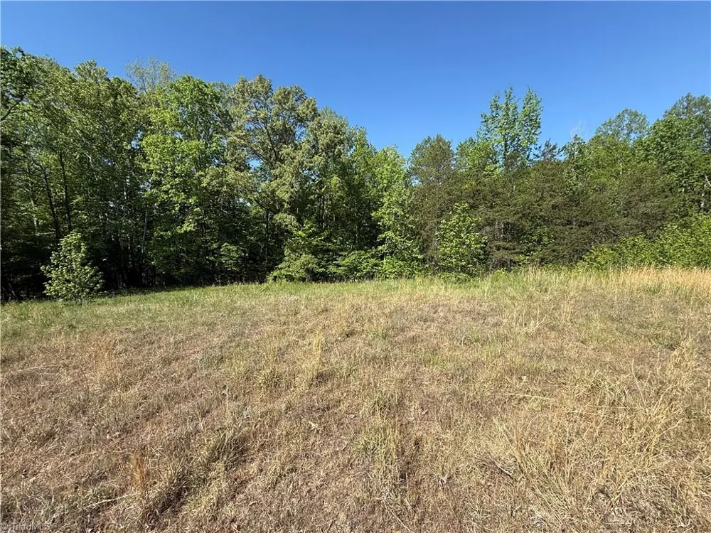 618 Crystal Cove Lane Yanceyville, NC 27379