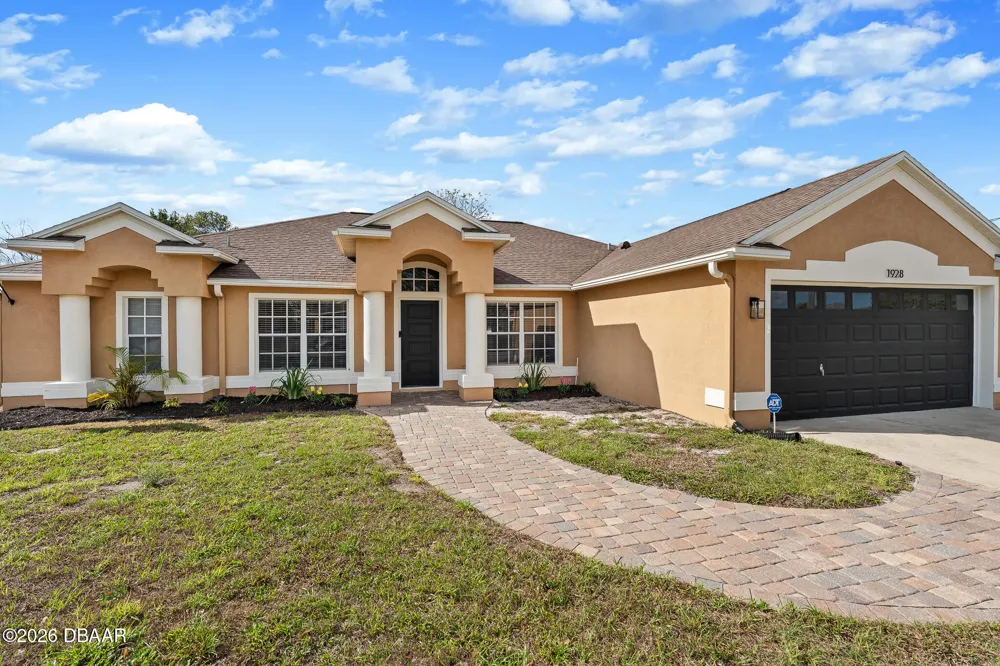 1928 Eden Drive Deltona, FL 32725