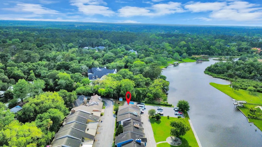 2117 Casa Rio Circle Dickinson, TX 77539