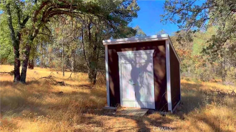 5341 Paddy Hill Road Mariposa, CA 95338