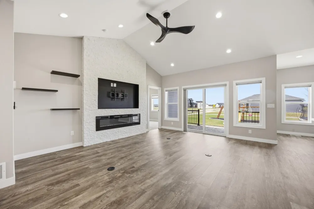 100 Annies Way Mapleton, ND 58059