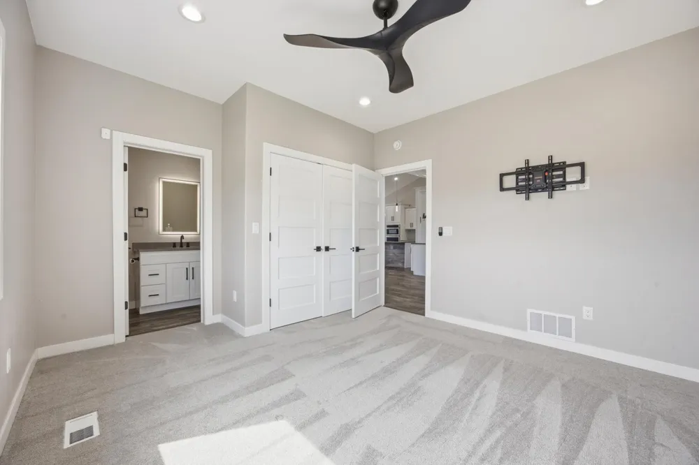 100 Annies Way Mapleton, ND 58059