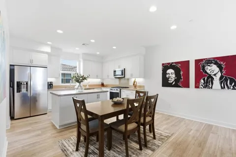 4367 Pacifica Way #2