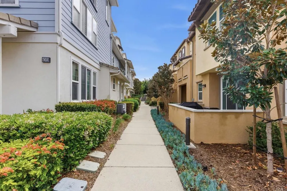 4367 Pacifica Way #2 Oceanside, CA 92056