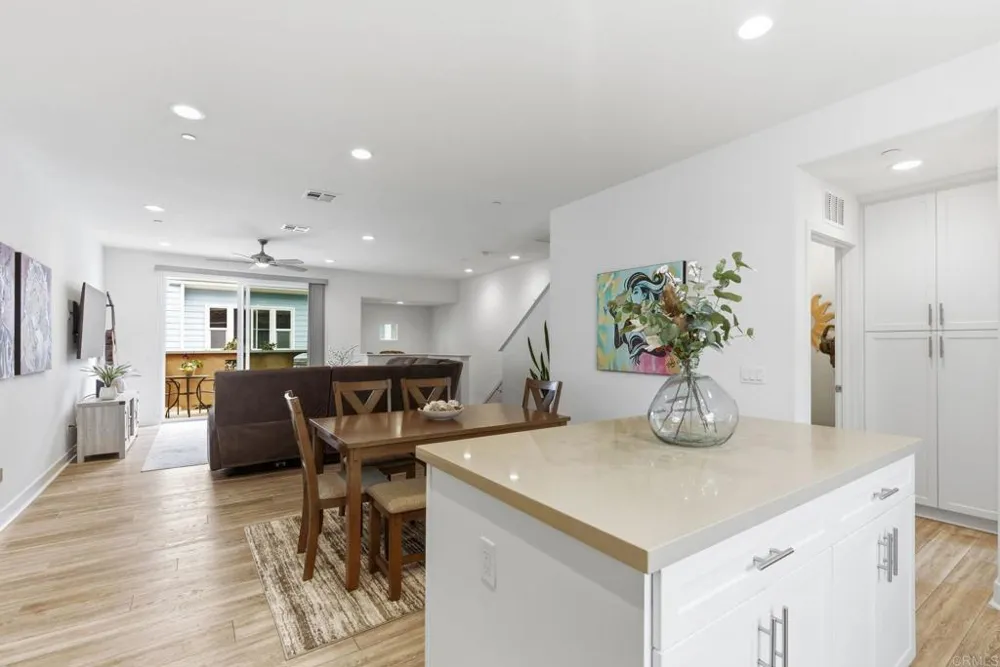 4367 Pacifica Way #2 Oceanside, CA 92056