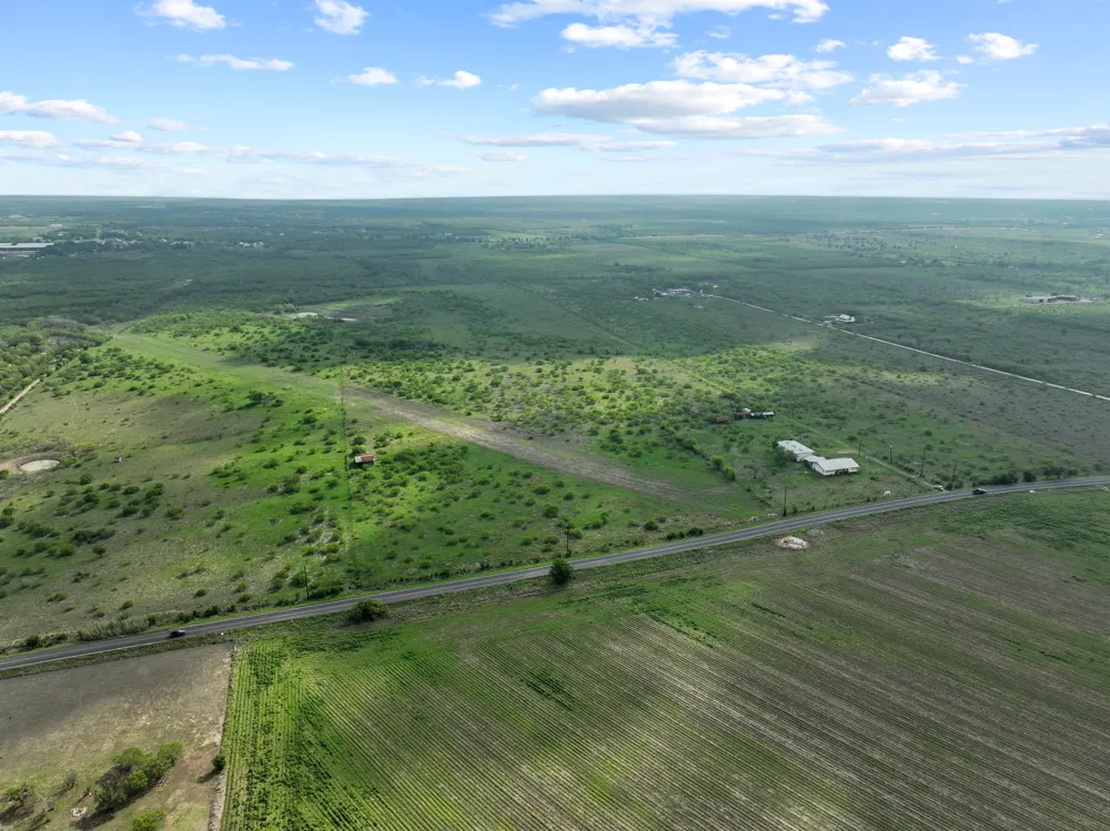 14104 Hokanson Road Del Valle, TX 78617