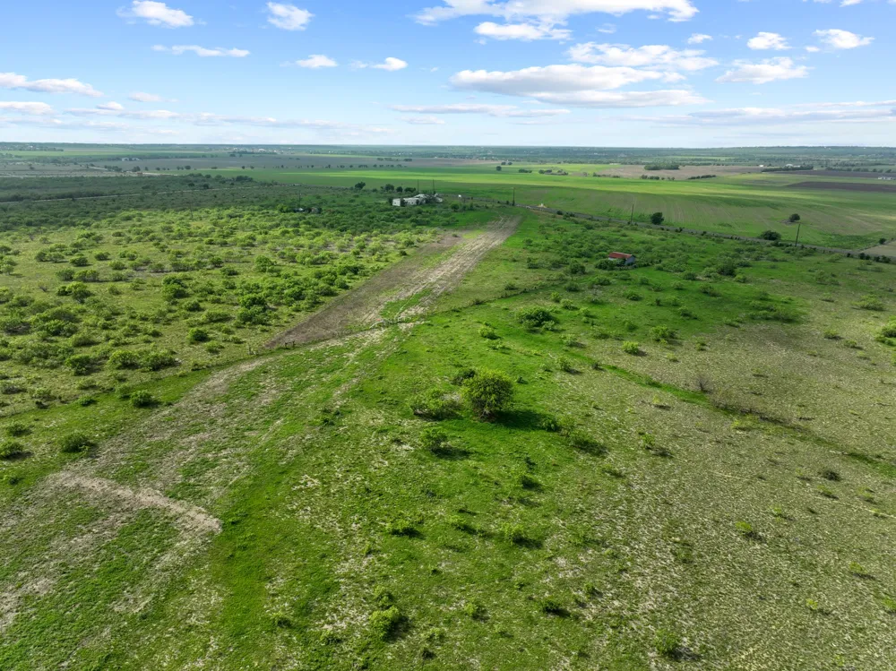 14104 Hokanson Road Del Valle, TX 78617
