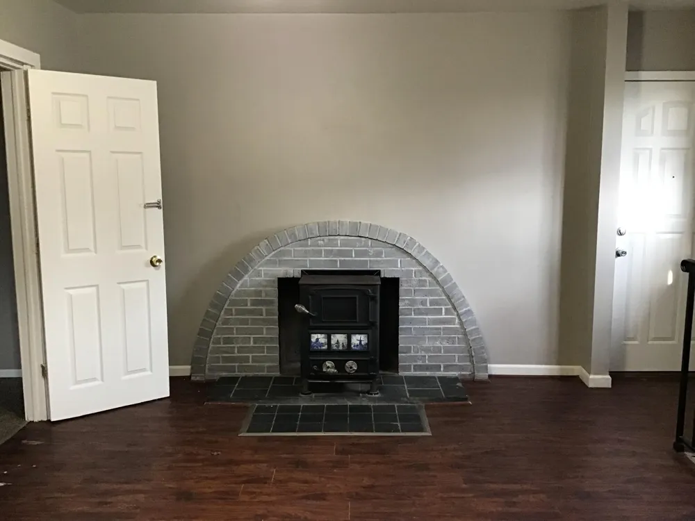 9458 Chamberlain Street Romulus, MI 48174
