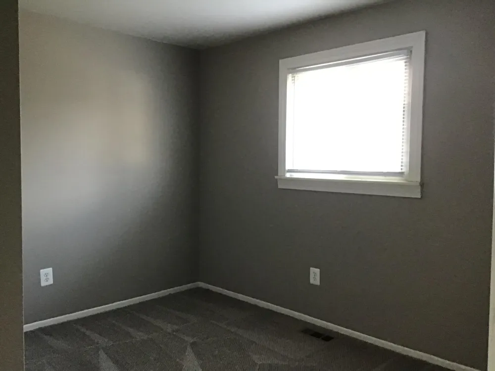 9458 Chamberlain Street Romulus, MI 48174