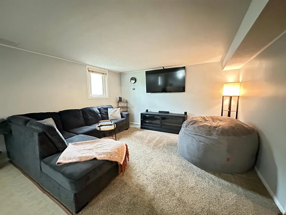 4367 Arden View Court Arden Hills, MN 55112