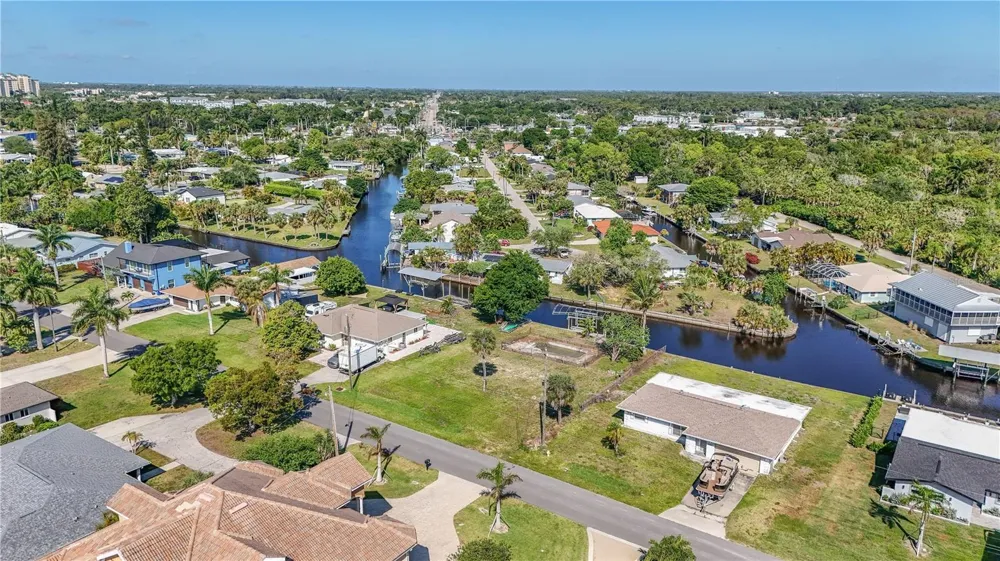 116 E NORTH SHORE AVENUE North Fort Myers, FL 33917