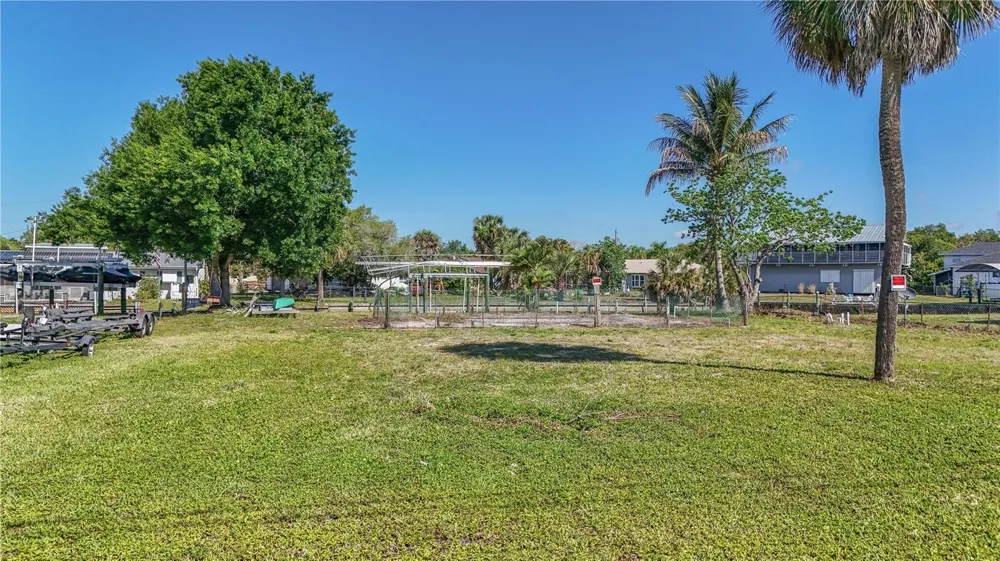116 E NORTH SHORE AVENUE North Fort Myers, FL 33917