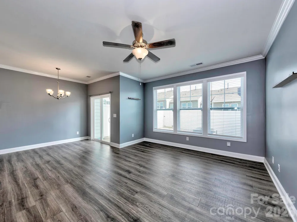 915 Emma Kate Court Lake Wylie, SC 29710