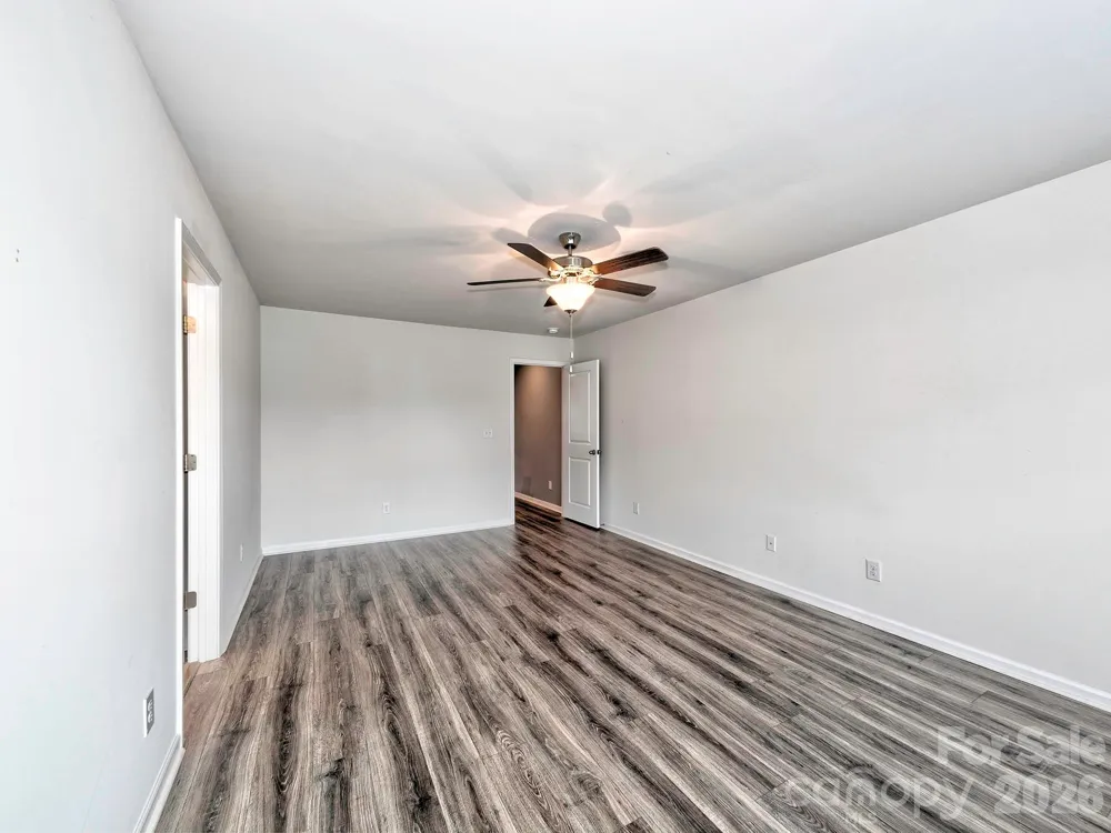 915 Emma Kate Court Lake Wylie, SC 29710