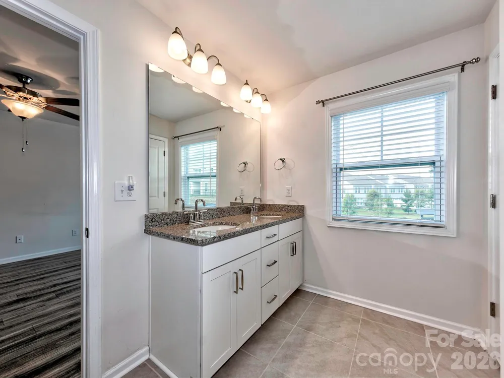 915 Emma Kate Court Lake Wylie, SC 29710