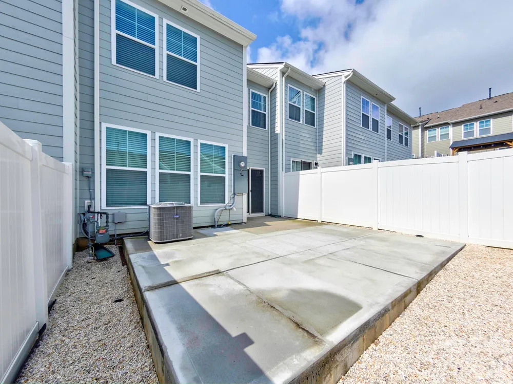 915 Emma Kate Court Lake Wylie, SC 29710