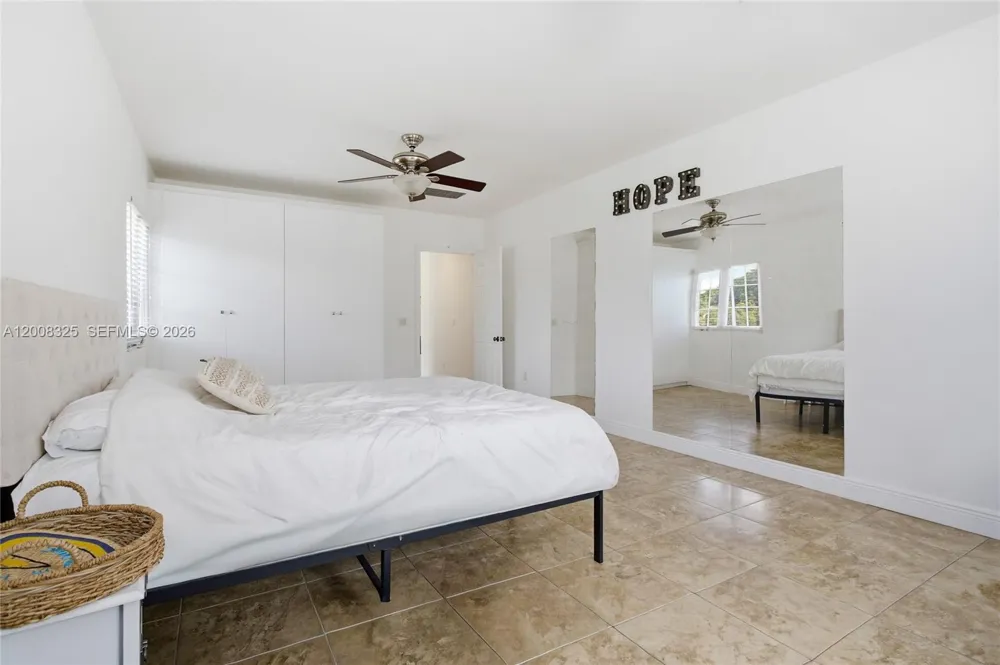 20401 SW 48th Pl Southwest Ranches, FL 33332