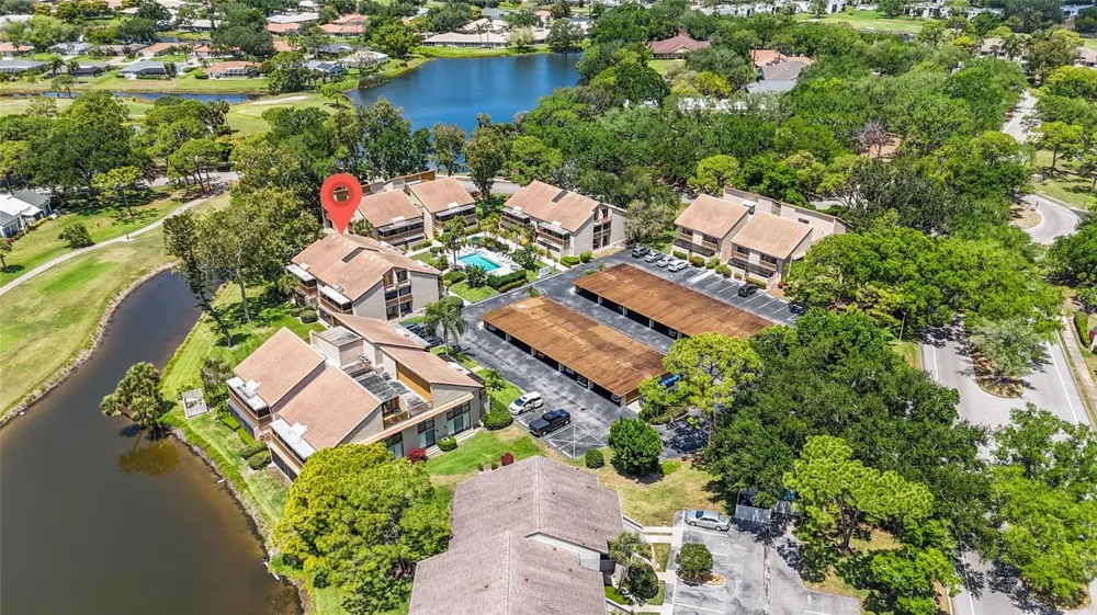3033 WILLOW GREEN #10 Sarasota, FL 34235
