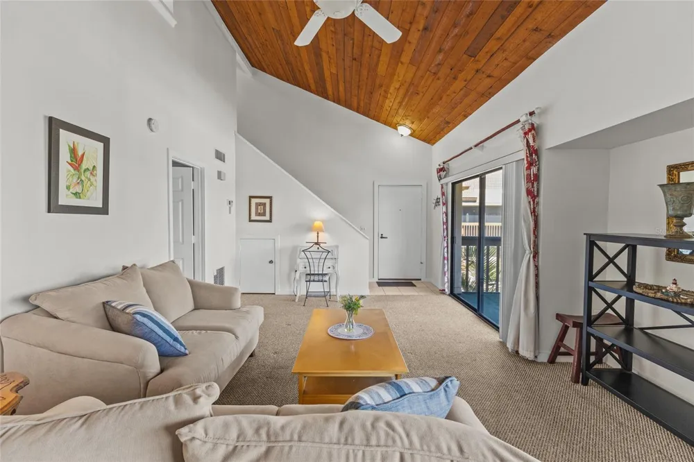 3033 WILLOW GREEN #10 Sarasota, FL 34235