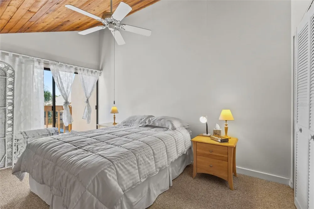 3033 WILLOW GREEN #10 Sarasota, FL 34235