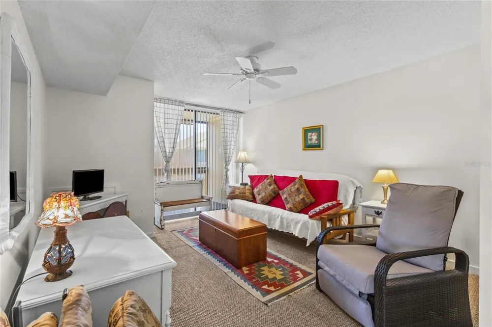 3033 WILLOW GREEN #10 Sarasota, FL 34235