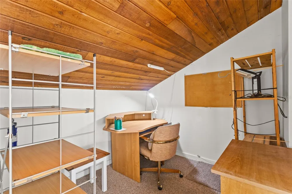 3033 WILLOW GREEN #10 Sarasota, FL 34235