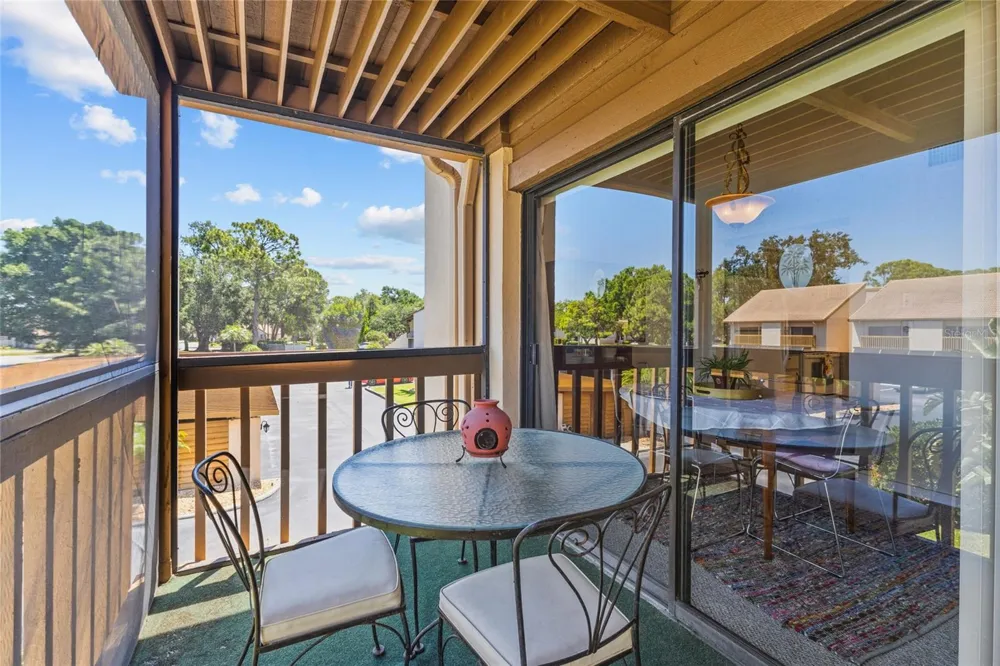 3033 WILLOW GREEN #10 Sarasota, FL 34235