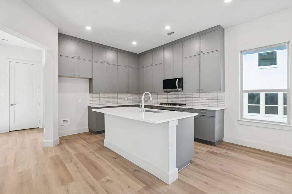 452 Waters Edge Drive #822 Hickory Creek, TX 75065